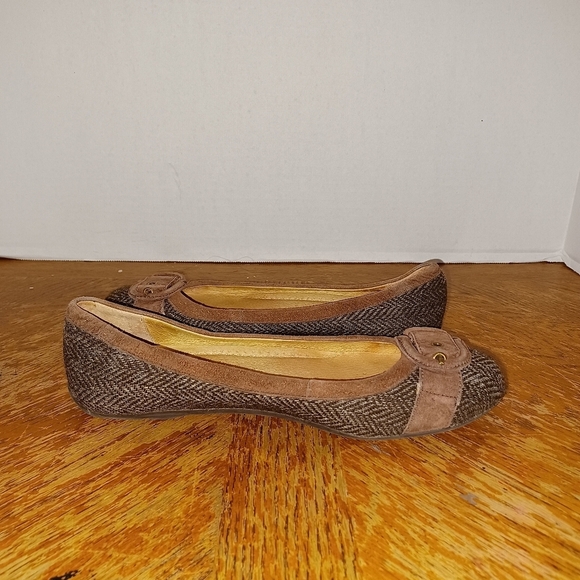 LL Bean Women's Ballet Flats Shoes Brown Size 6.5M. Gently used in good shape se - Picture 5 of 10